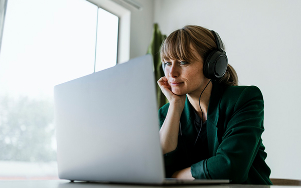 Employee working from home during the COVID-19 lockdown